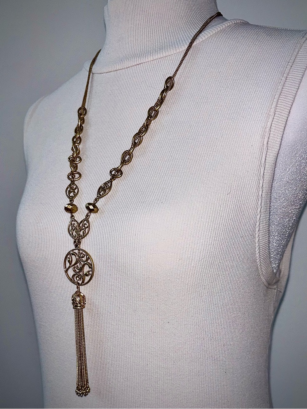 Lia Sophia “Swish” Necklace - Picture 6 of 9